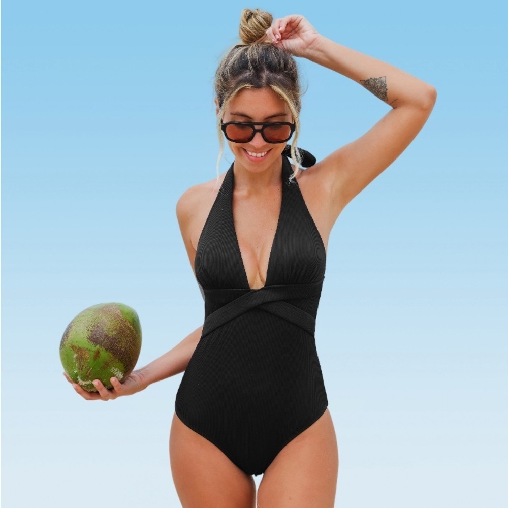 Women's Halter V Neck One Piece Swimsuit -
Cupshe-M-Black
